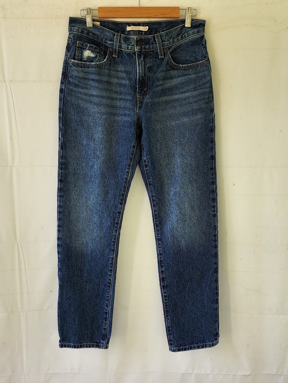 Levi's Premium Middy Straight Jeans - Picture 3 of 16